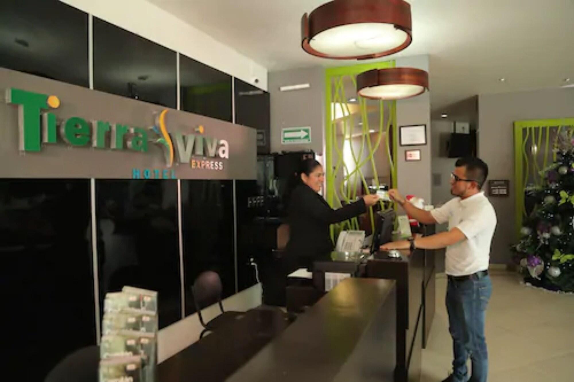 Varios Tierra Viva Hotel