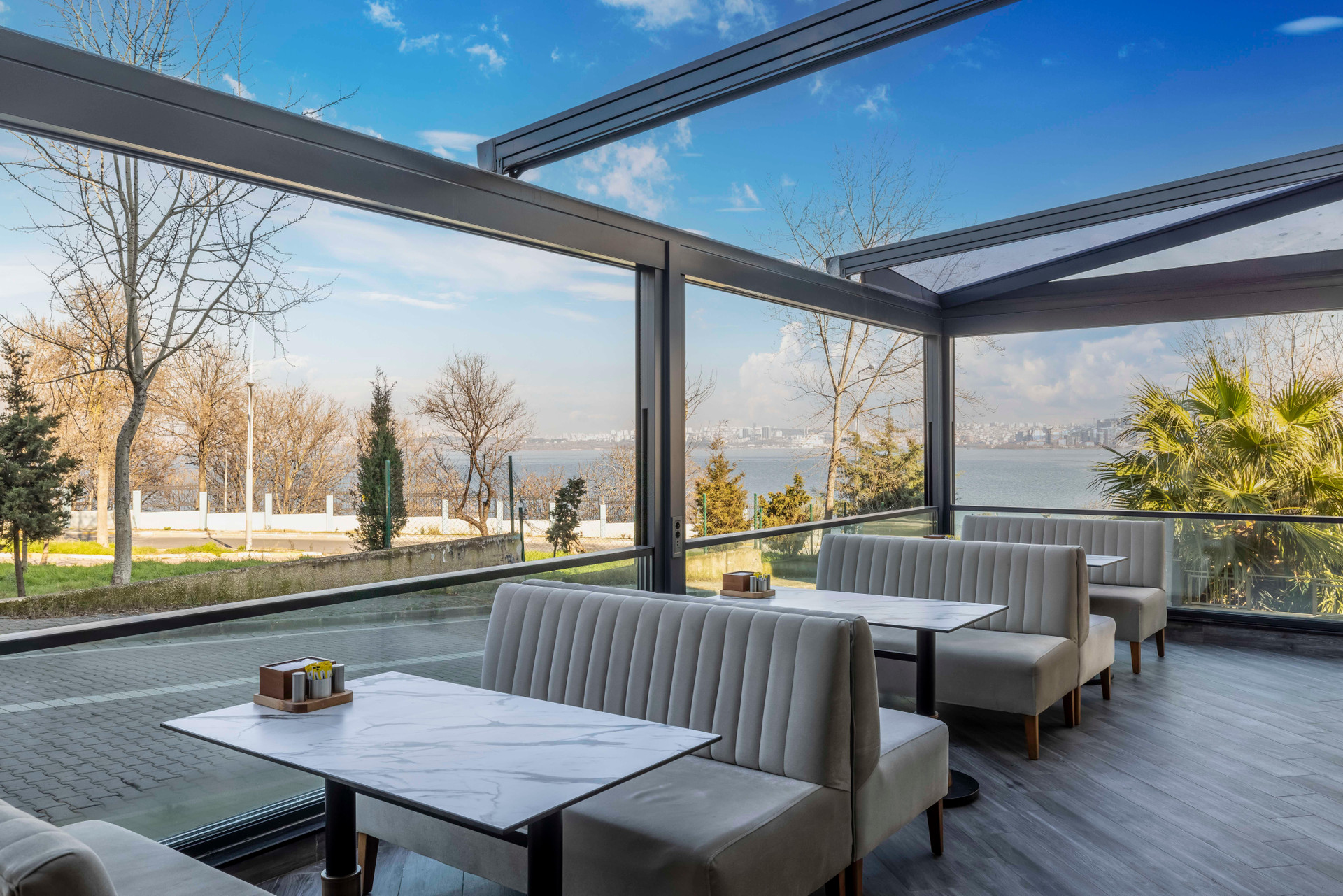 Restaurant Ezkar Bathonea Art İstanbul Hotel