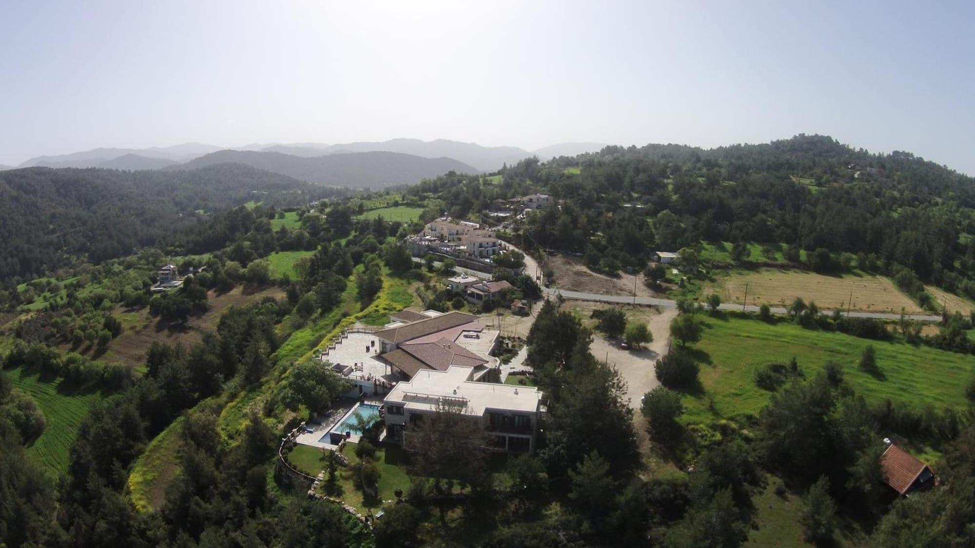 Vista Exterior Demetriou Paradisos Hills