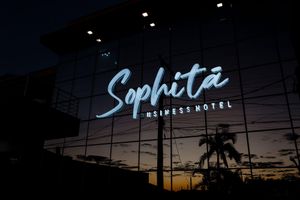 Alojamiento - SOPHITA BUSINESS HOTEL