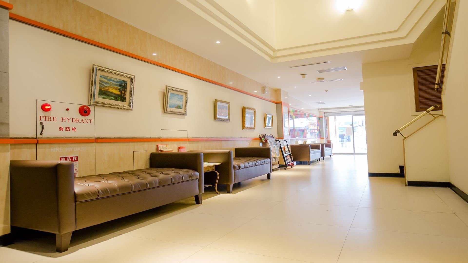 Vista Lobby Apple Hotel