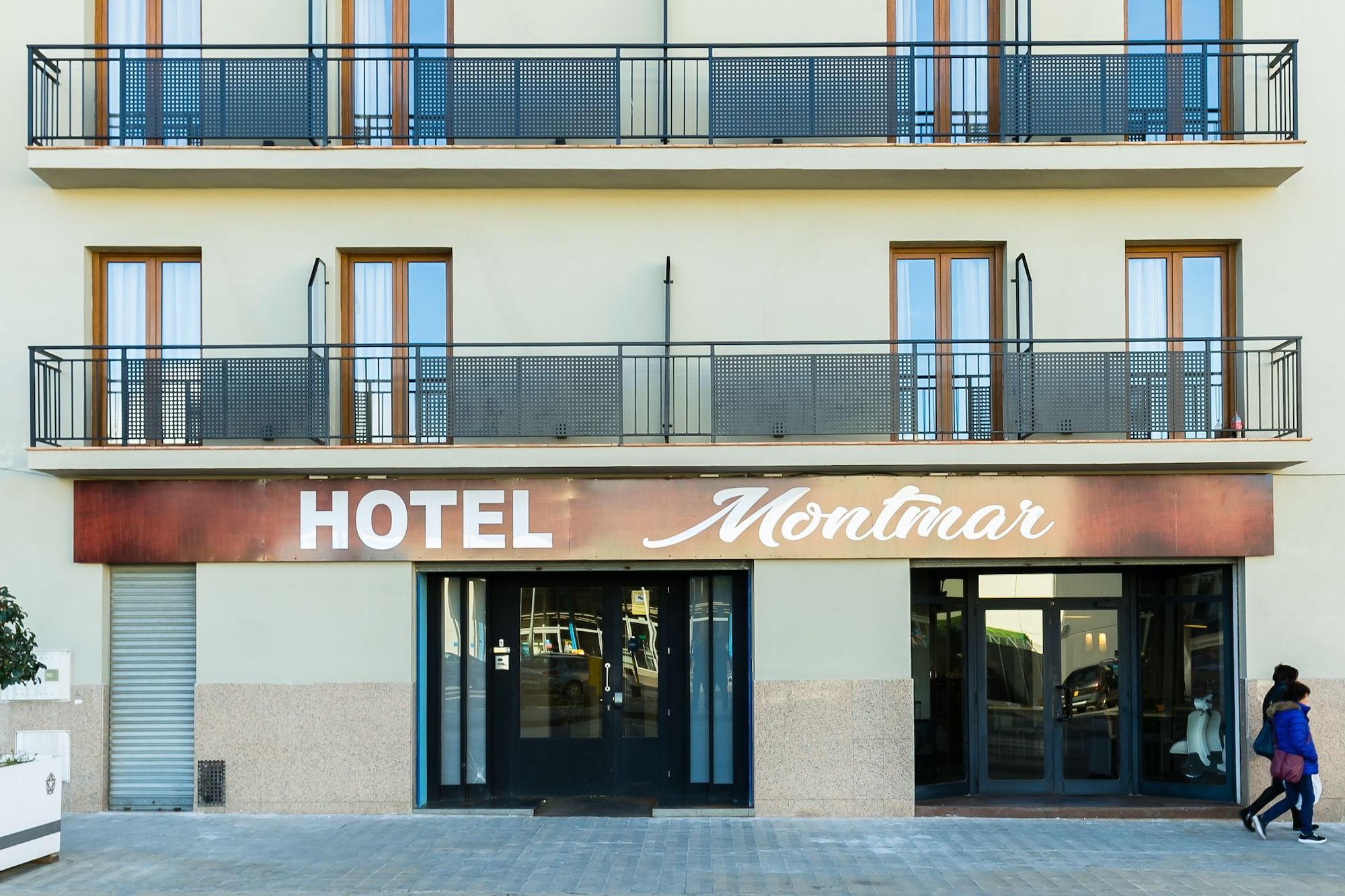Vista Exterior Hotel Montmar