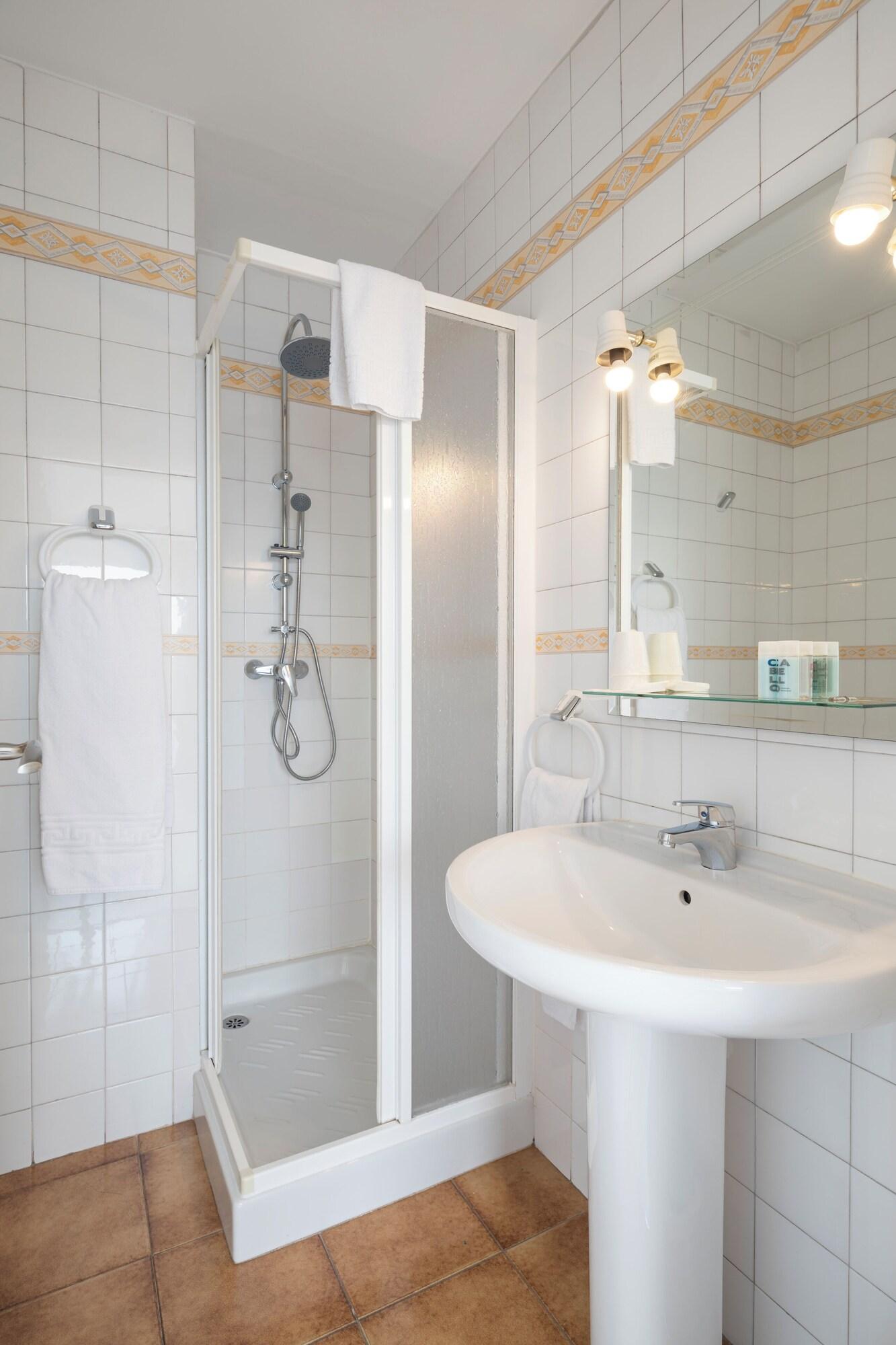 Equipamiento de Habitación Alda Camiño Inglés