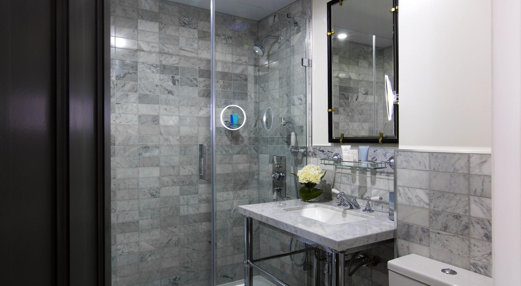 Equipamiento de Habitación The Academy - Small Luxury Hotels of the World