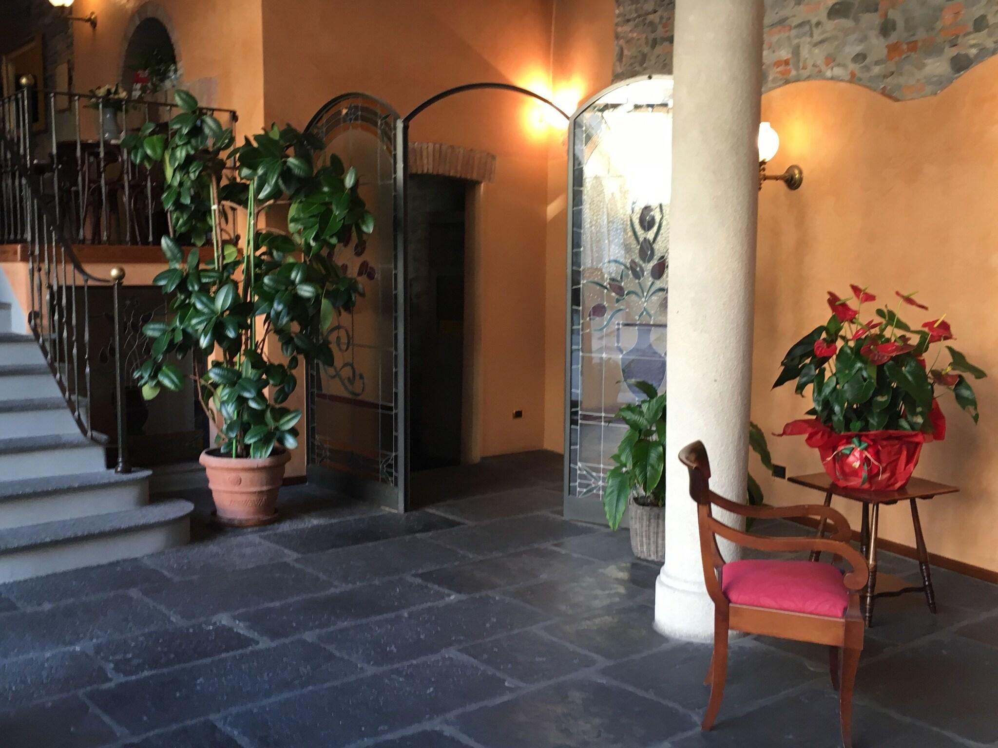 Vista Exterior Albergo Le Due Corti