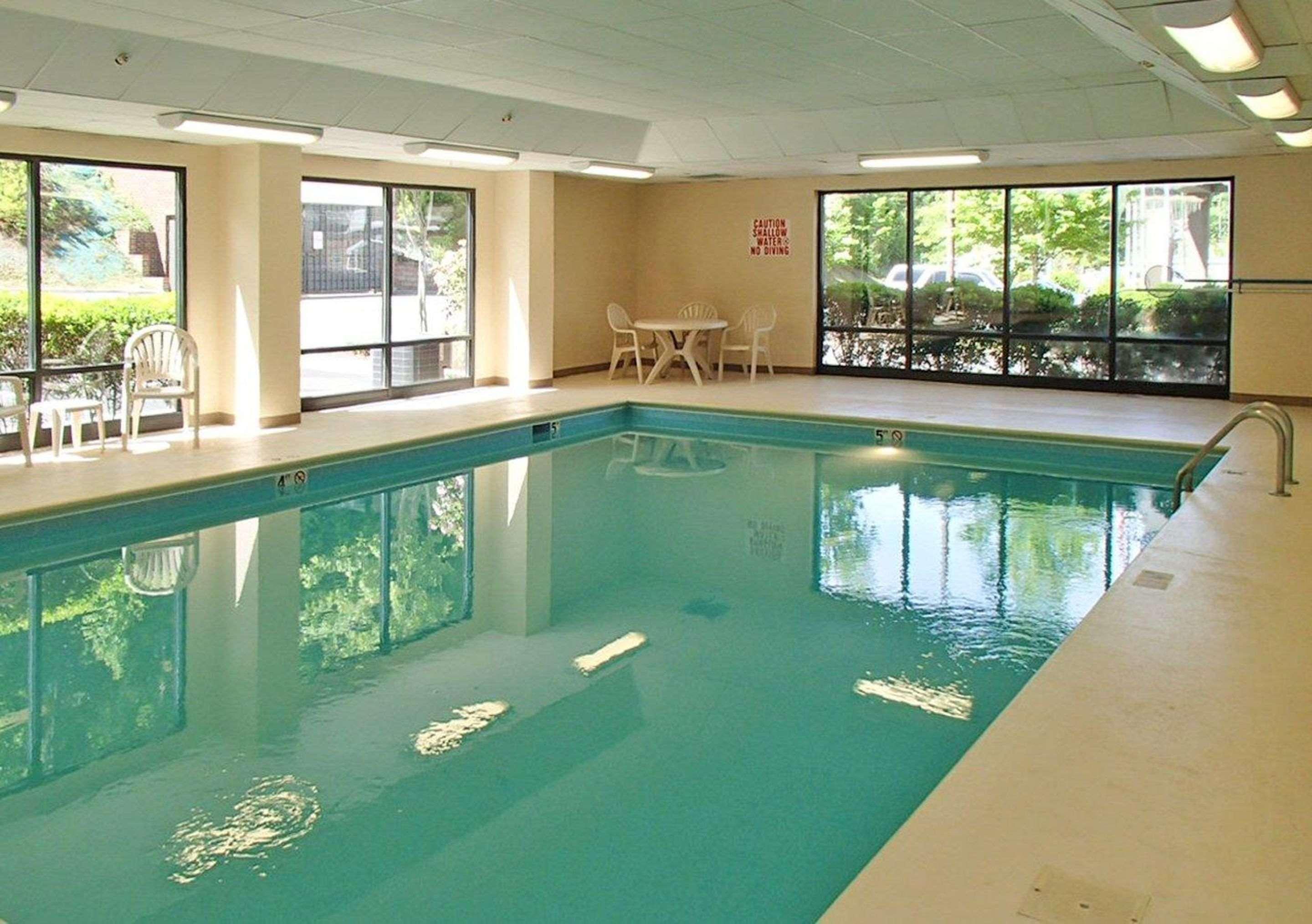 Vista Piscina Quality Inn And Suites Boone - University Area