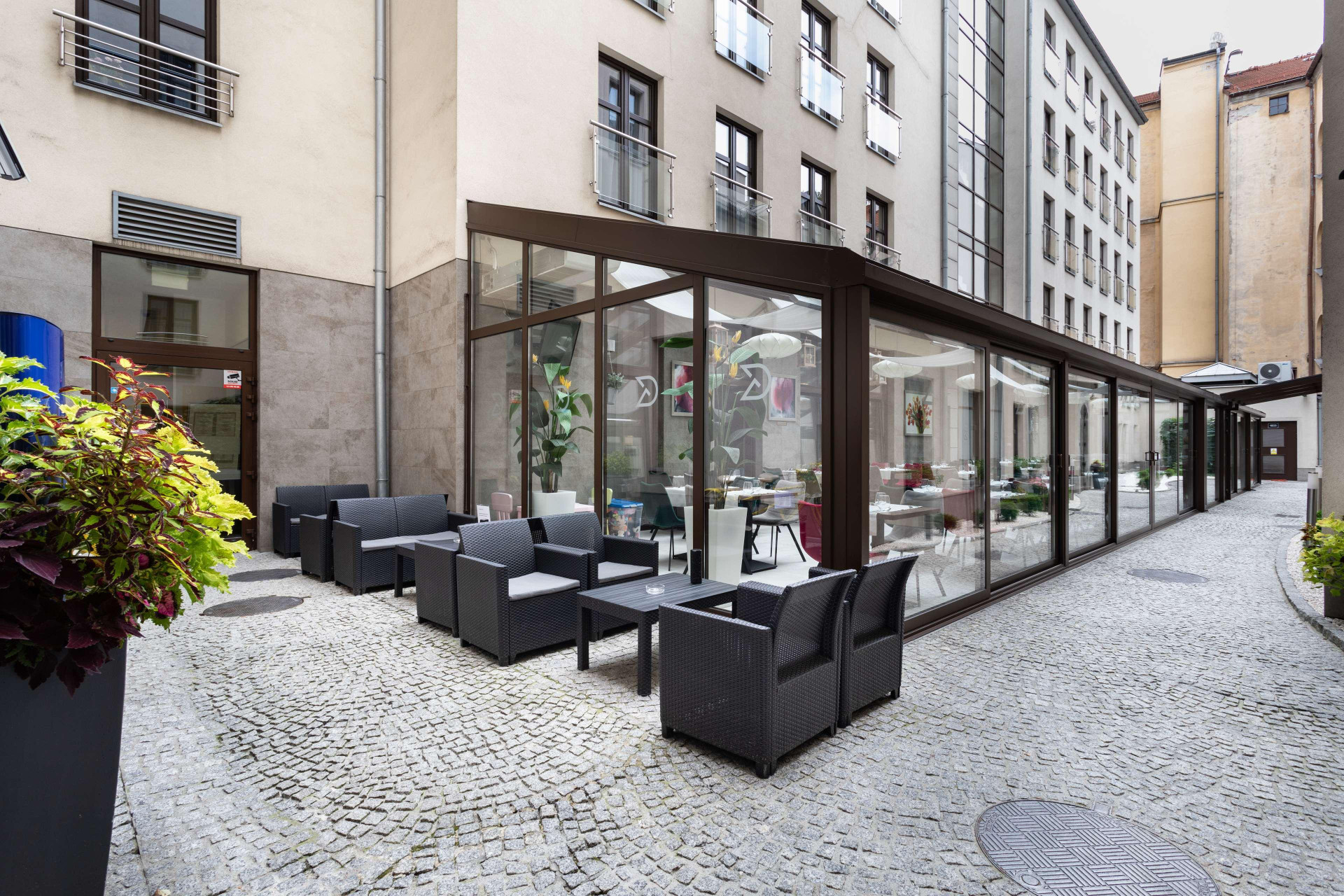 Vista Exterior Golden Tulip Krakow City Center