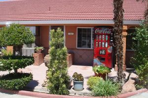 Alojamiento - Economy Inn