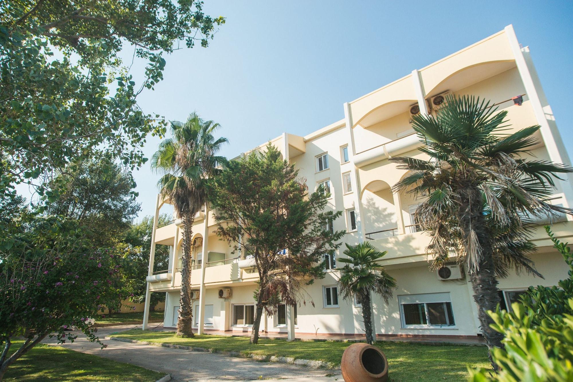 Vista Exterior Hotel Plaza