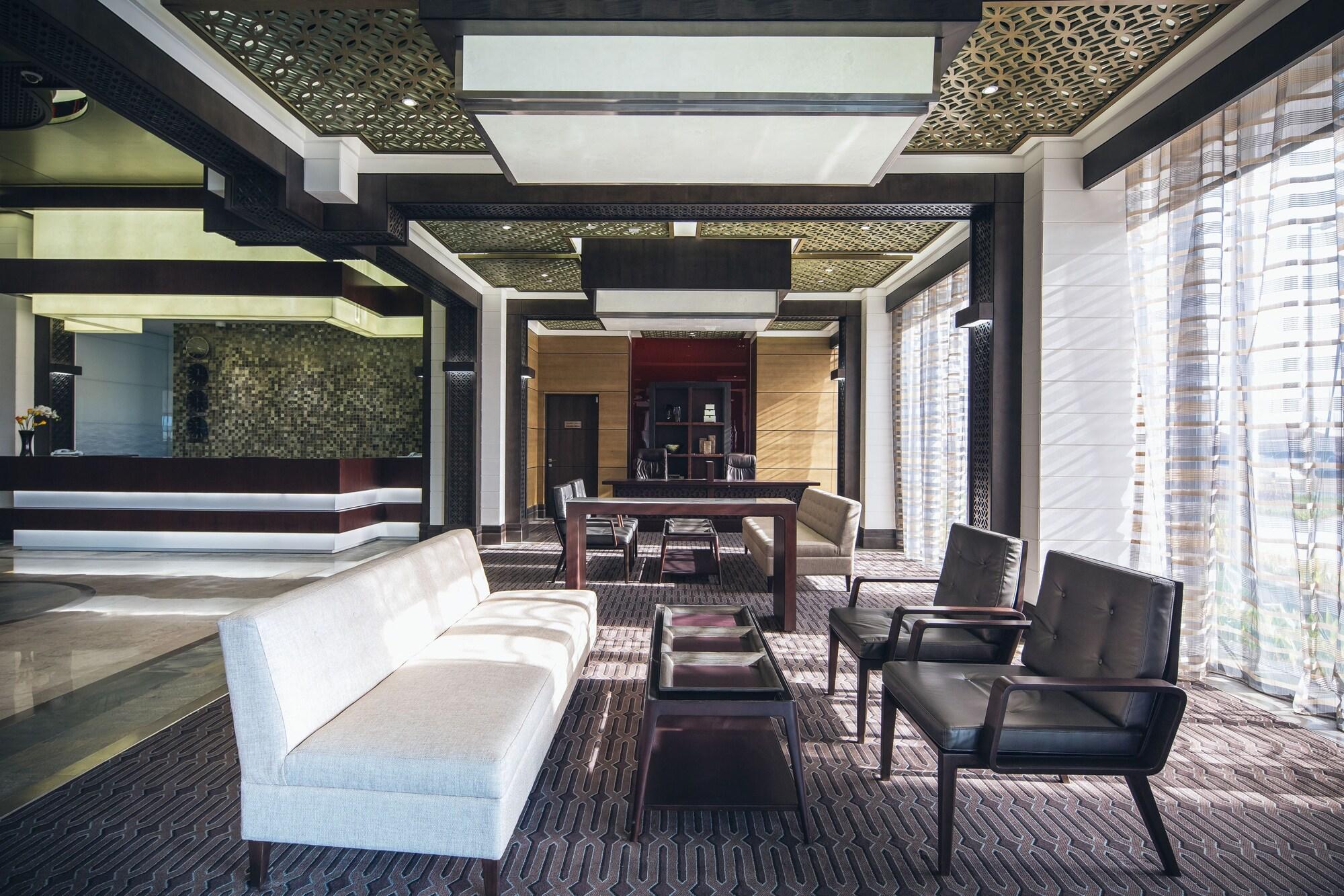 Vista Lobby Ayla Bawadi Hotel & Mall