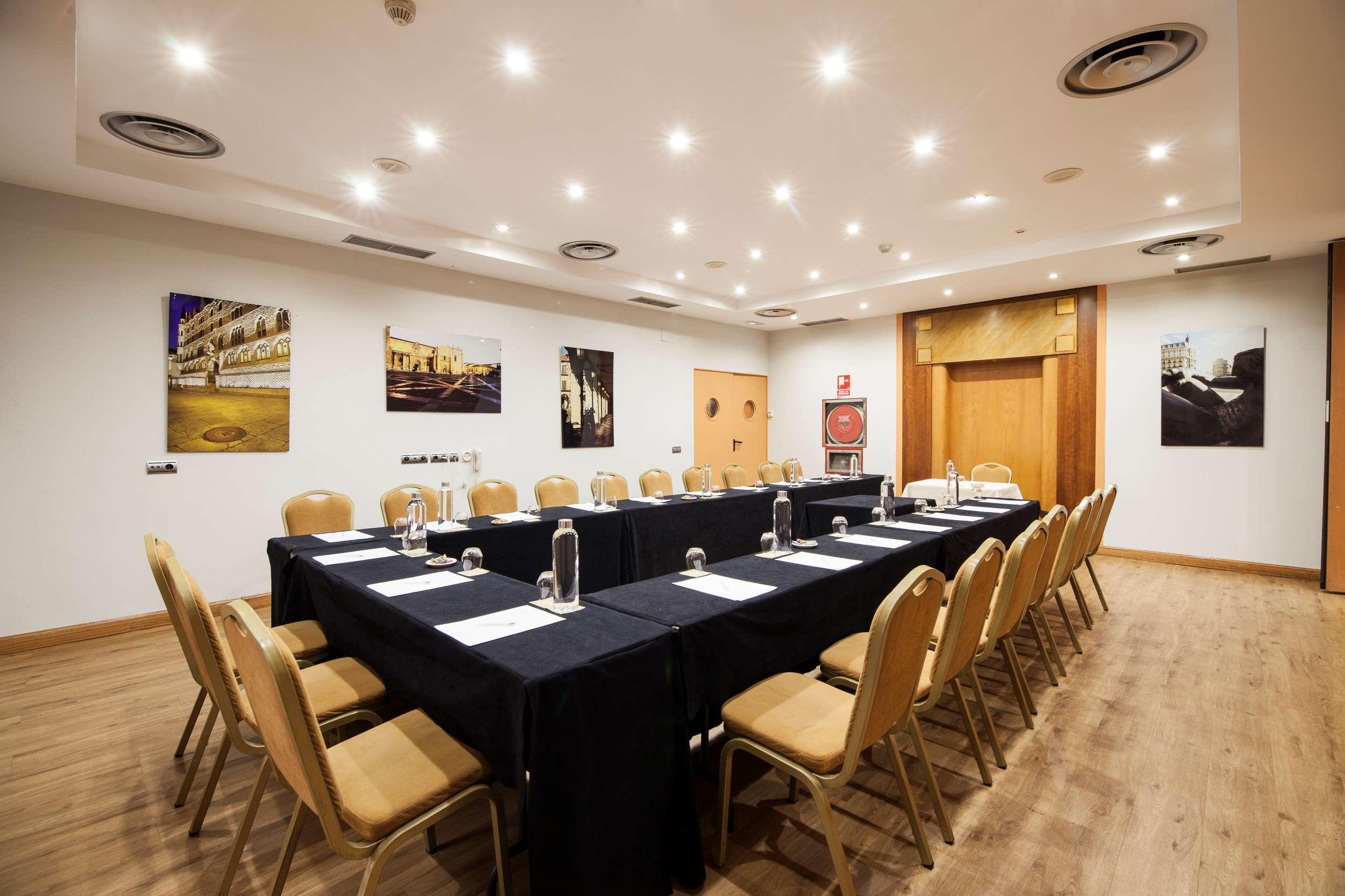 Sala de Reuniones Hotel Silken Luis de León