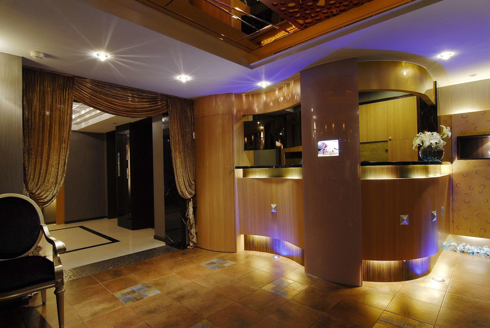 Vista Lobby The Moon Hotel