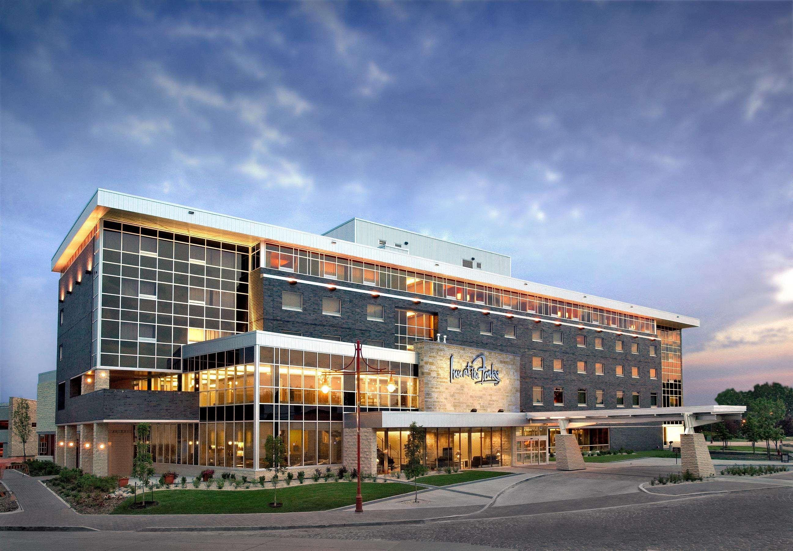 Vista Exterior Inn At The Forks