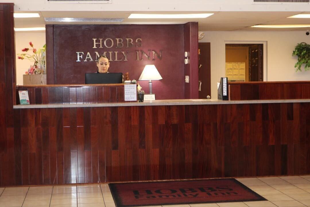 Vista Lobby Hobbs Family Inn