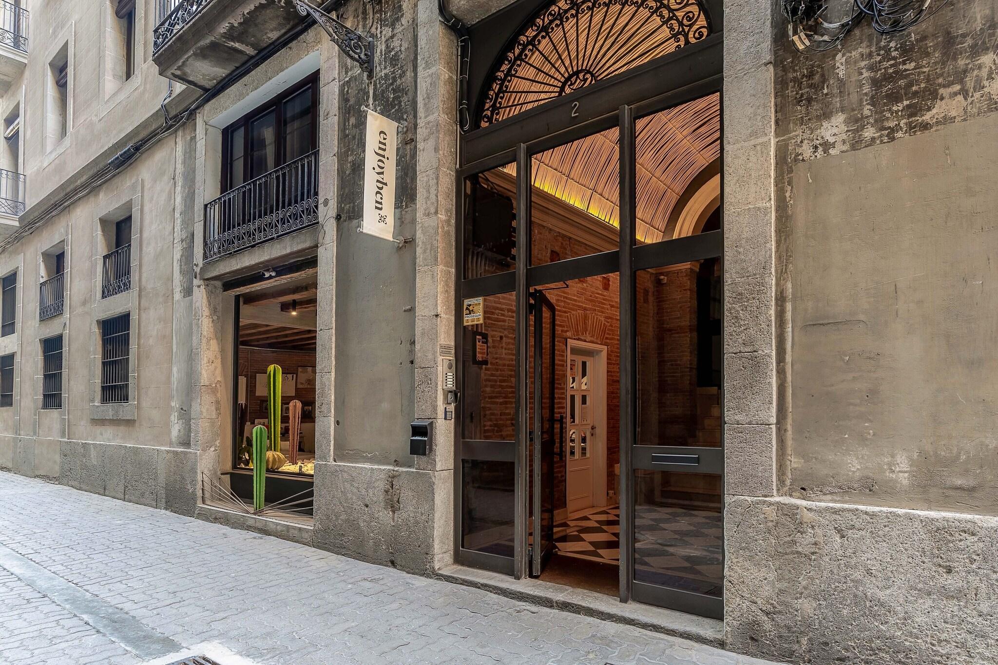 Vista Exterior Enjoybcn Colon Apartments