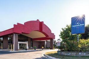 Alojamiento - AmericInn by Wyndham Grand Rapids Airport North