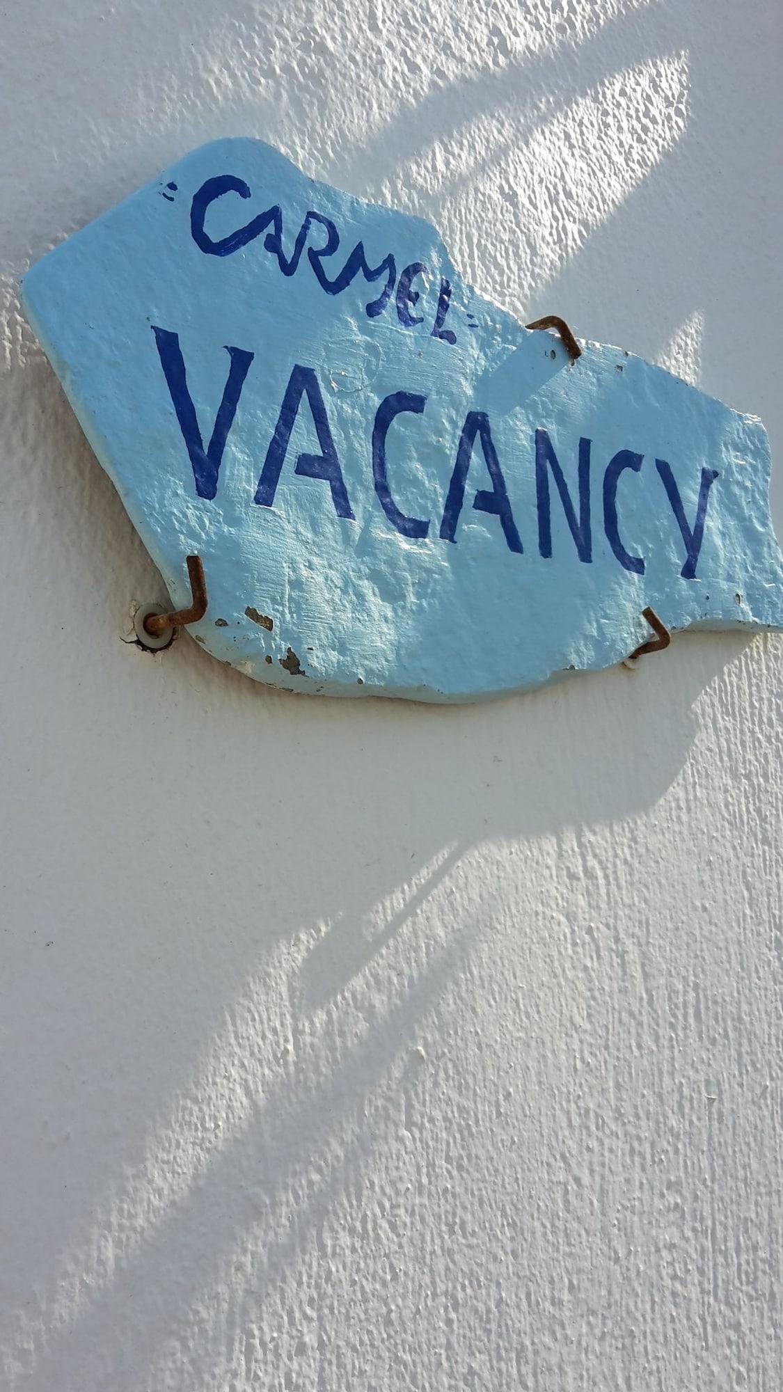 Vista Lobby Paros Carmel