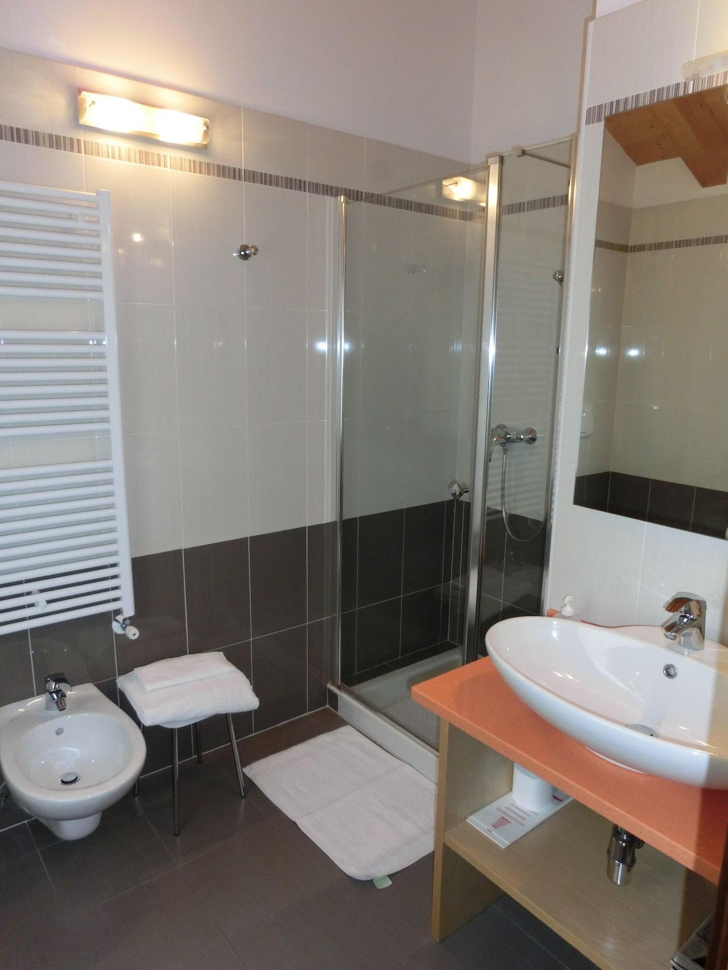 Equipamiento de Habitación Hotel C25