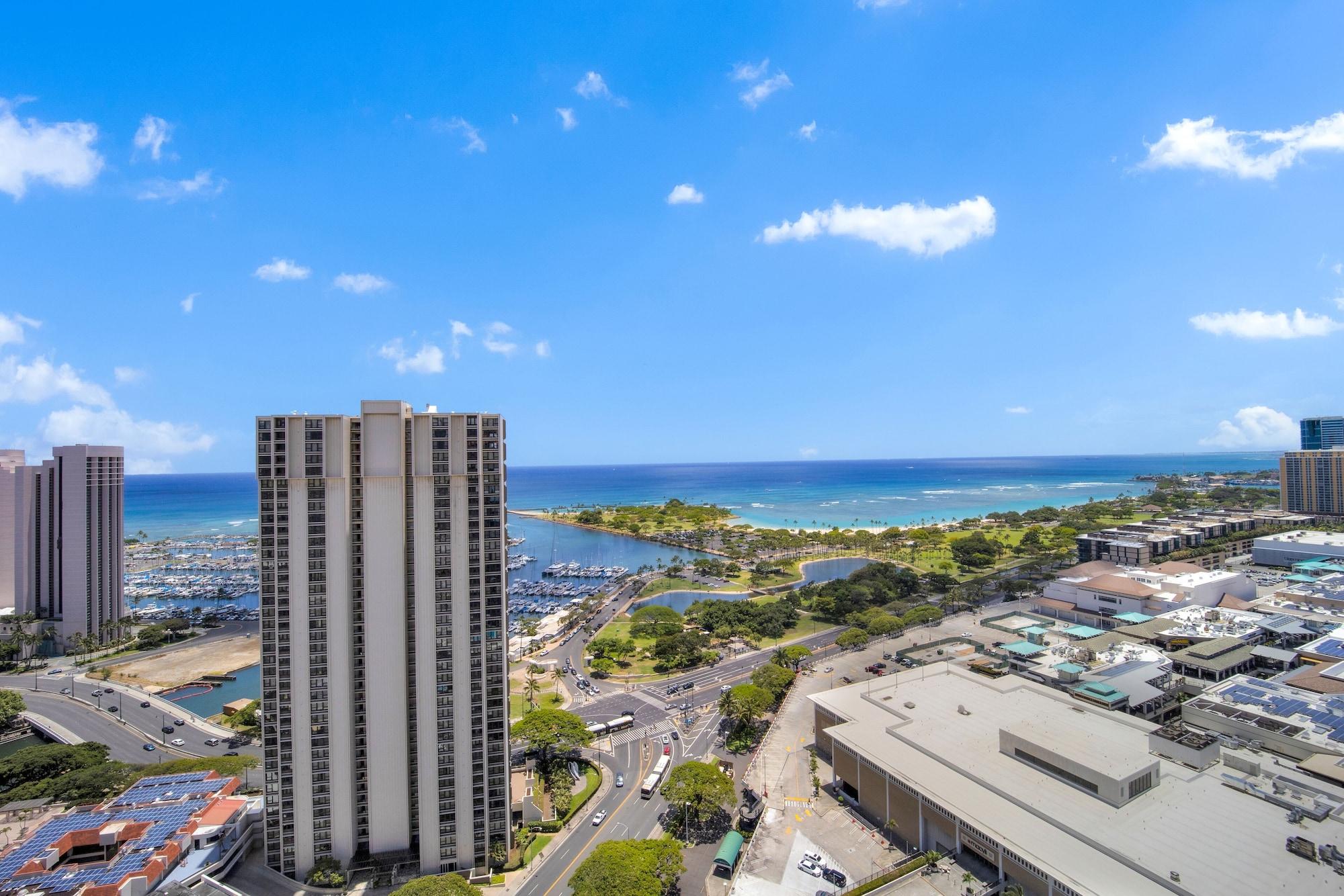 Playa Ala Moana Hotelcondo by Luana Vacation Rental