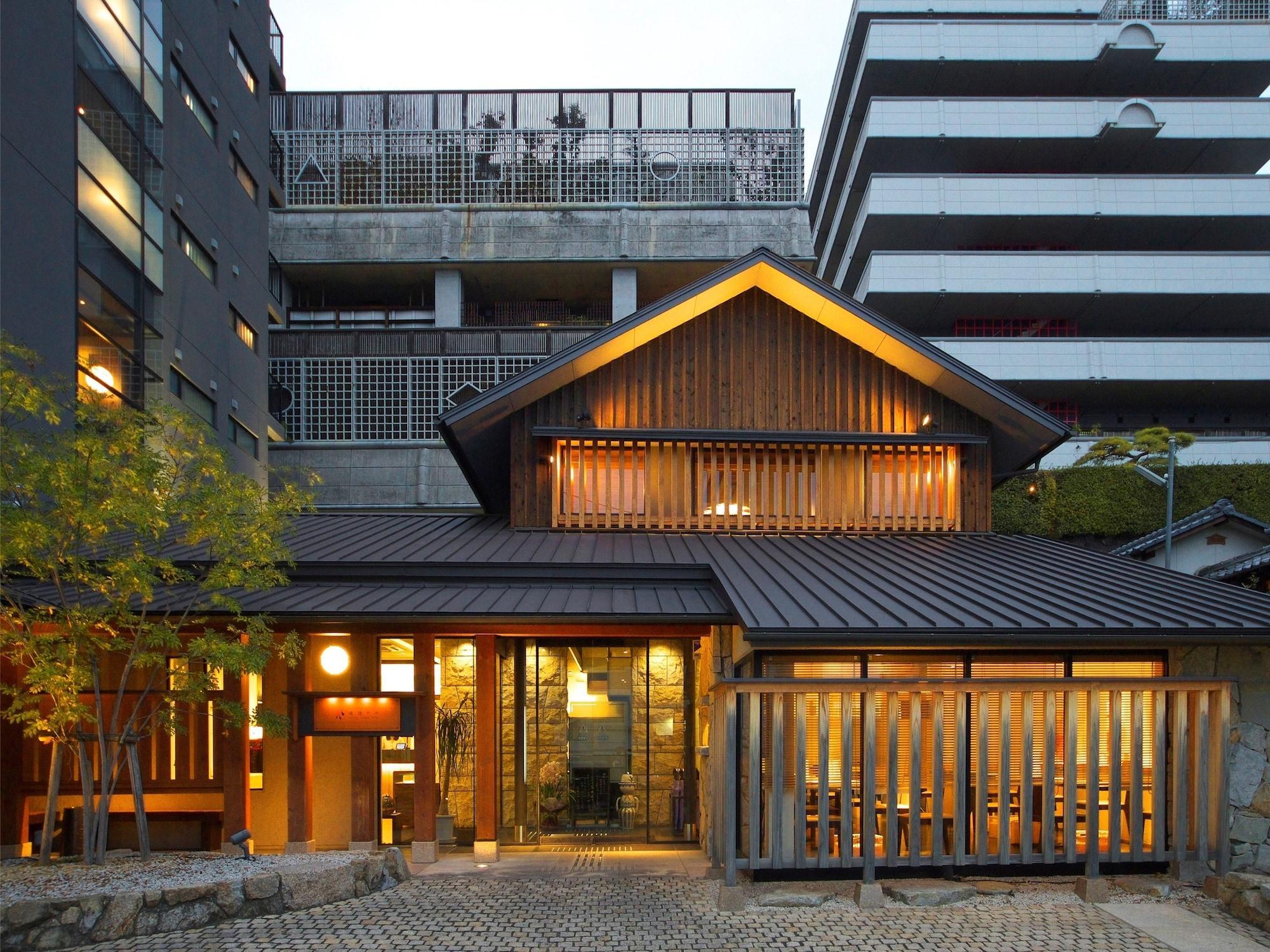 Vista Exterior Hotel Dogo Yaya