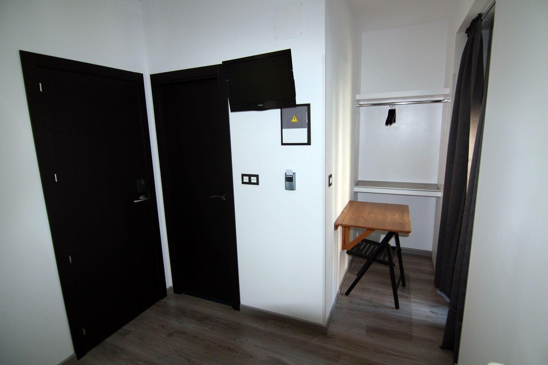 Set de Habitación Hostal MH Fuencarral