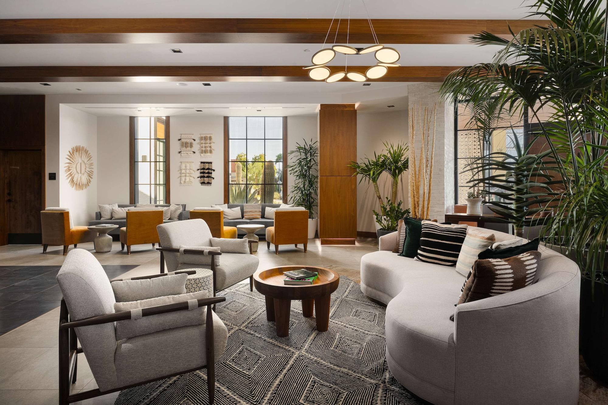Vista Lobby Senna House Hotel Scottsdale, Curio Collection by Hilton