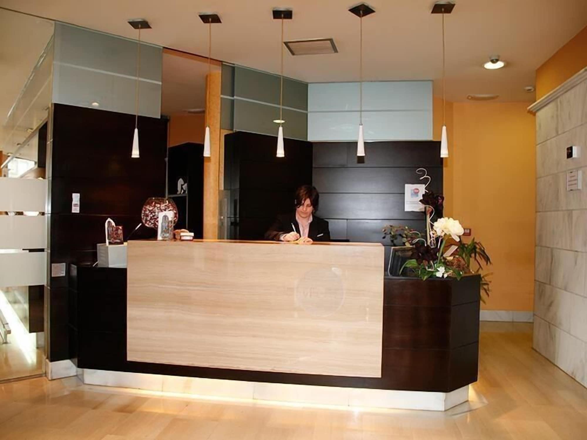 Vista Lobby Hotel Mieres del Camino