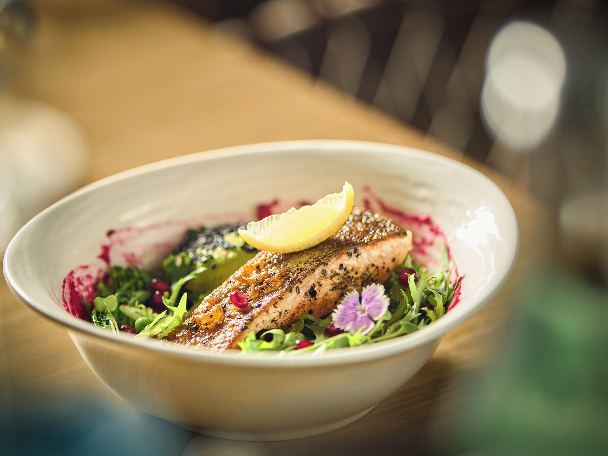 Restaurant Holiday Inn & Suites Penang Prai by IHG