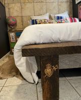 Alquiler Vacacional - An artist’s studio apartment showcasing Hispanic culture