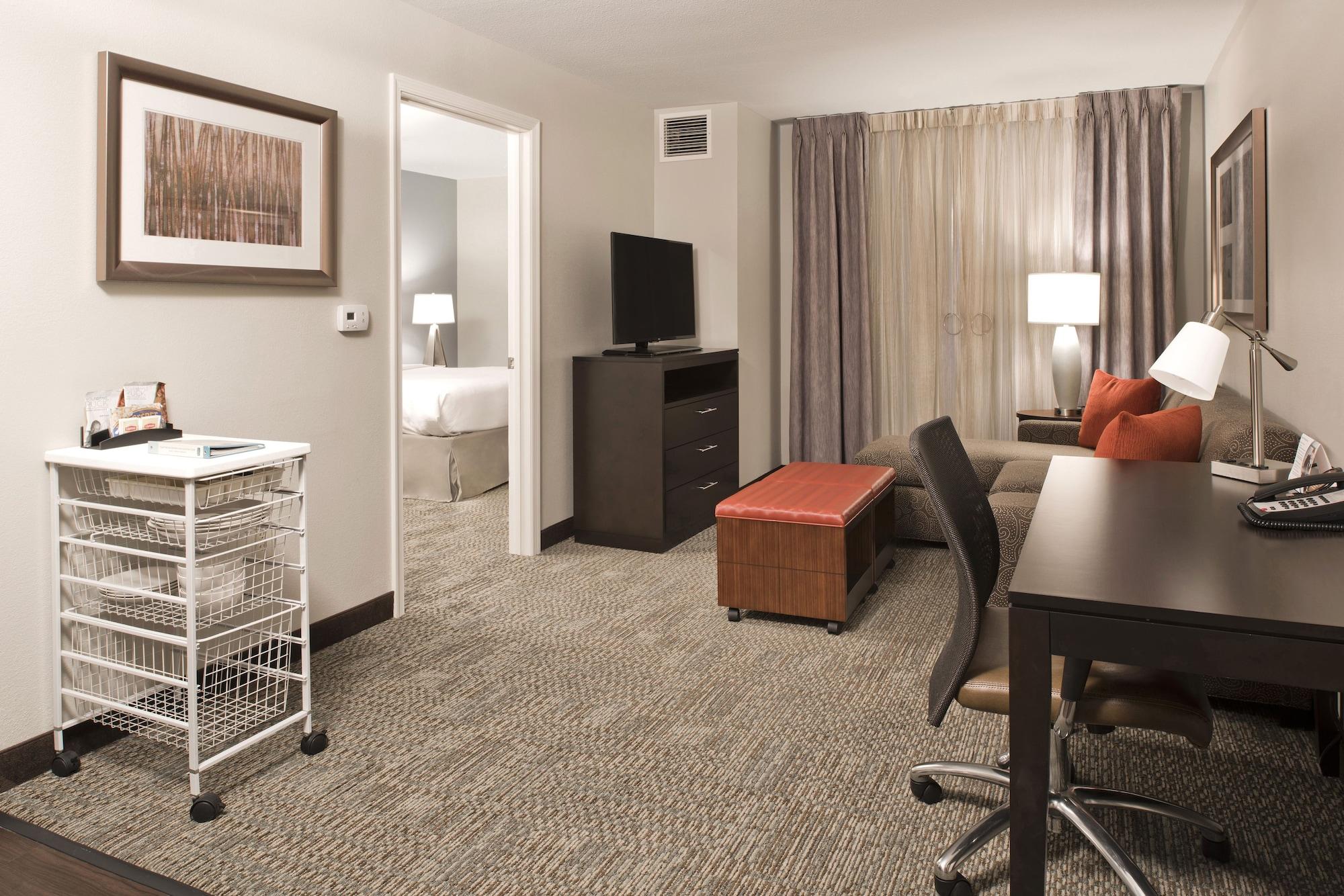 Habitación Staybridge Suites Charlotte Ballantyne by IHG