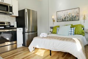 Alquiler Vacacional - The Cardinal D / QUEEN 1BD/1BA Studio