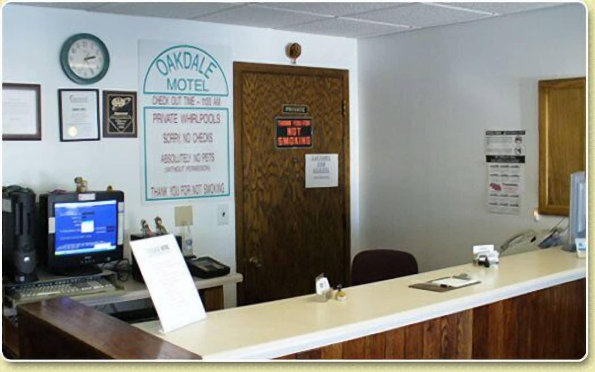 Vista Lobby Oakdale Motel
