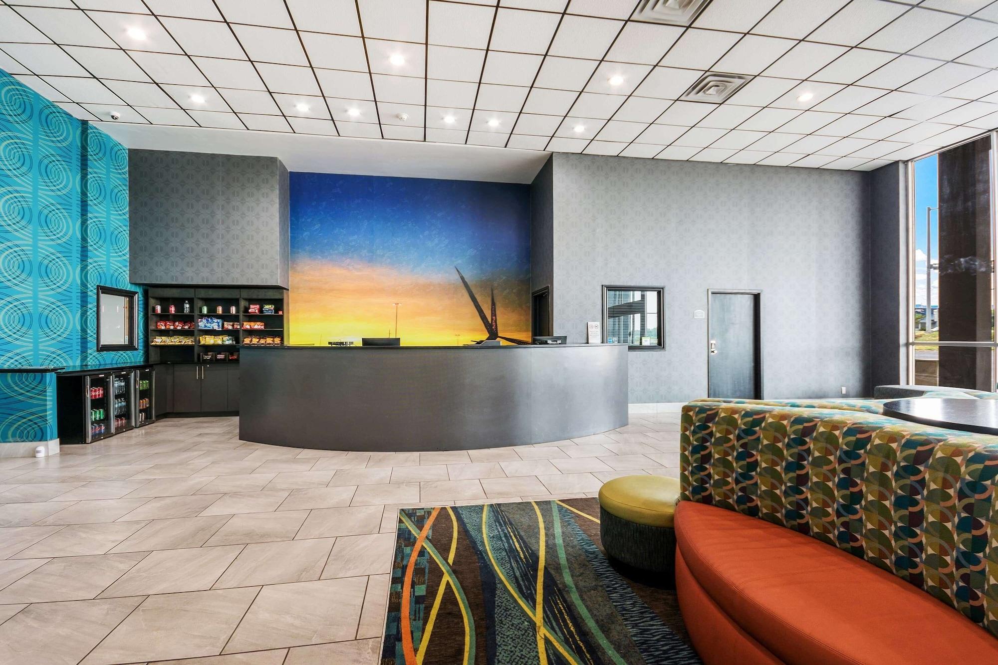 Vista Lobby Baymont By Wyndham Oklahoma City Bricktown