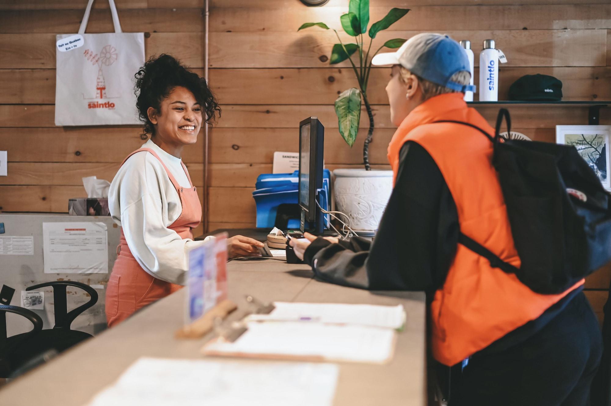 Vista Lobby Auberge Saintlo Montréal  - Hostel