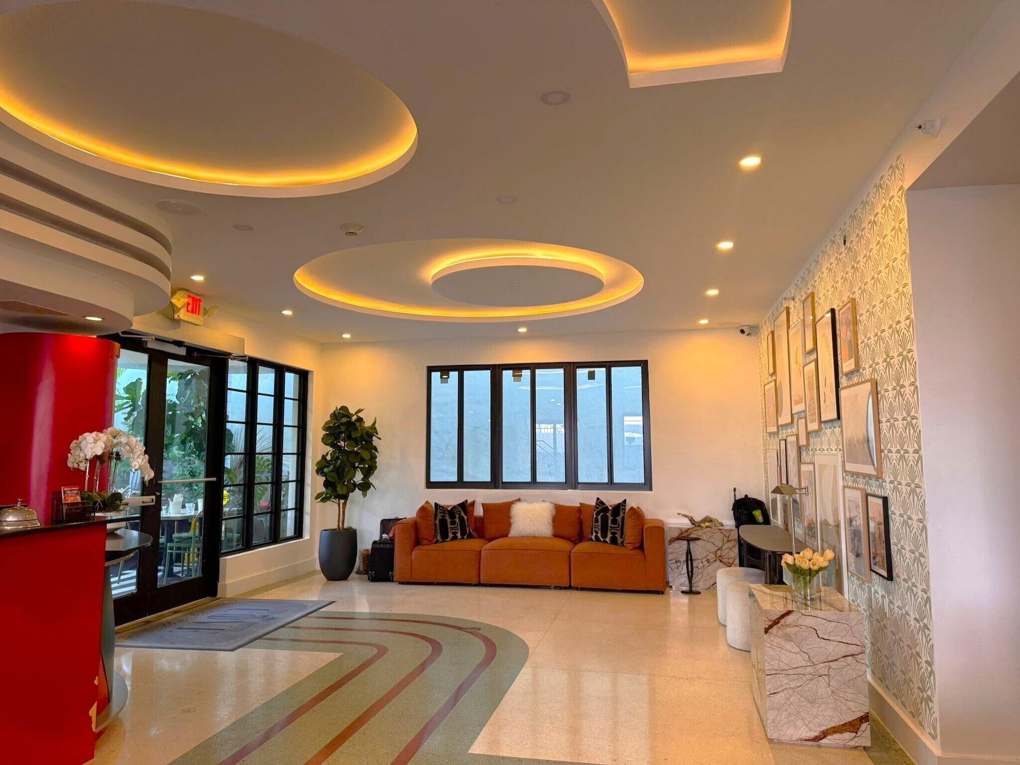 Vista Lobby The Cove by Renzzi