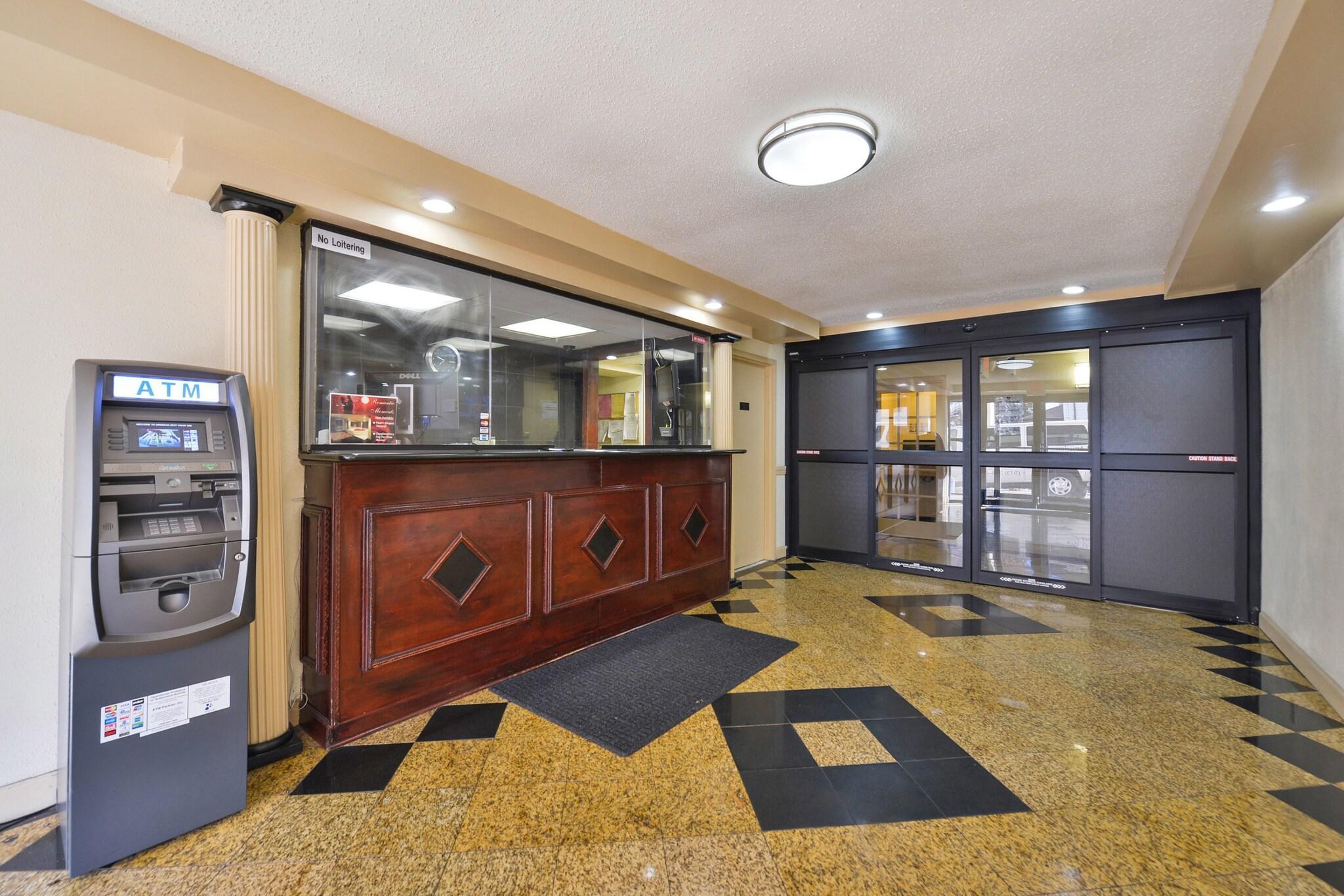 Varios Red Carpet Inn Newark Airport