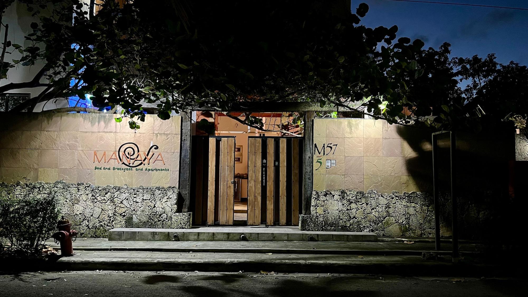 Vista Exterior MANAYA Bed & Breakfast