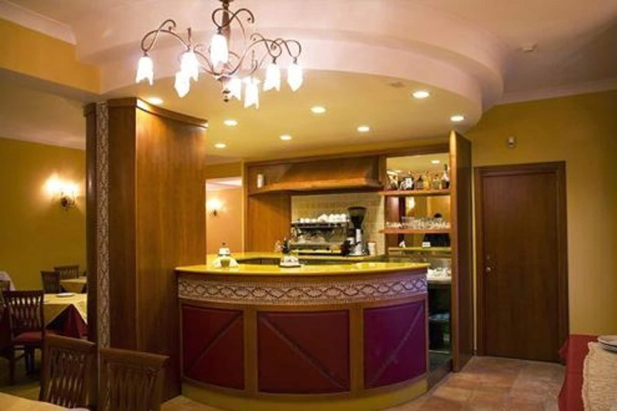 Bar/Salón Hotel Duca di Calabria