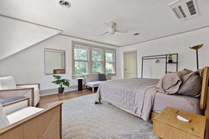 Alquiler Vacacional - Two blocks from downtown! Charming, cozy home close to everything!
