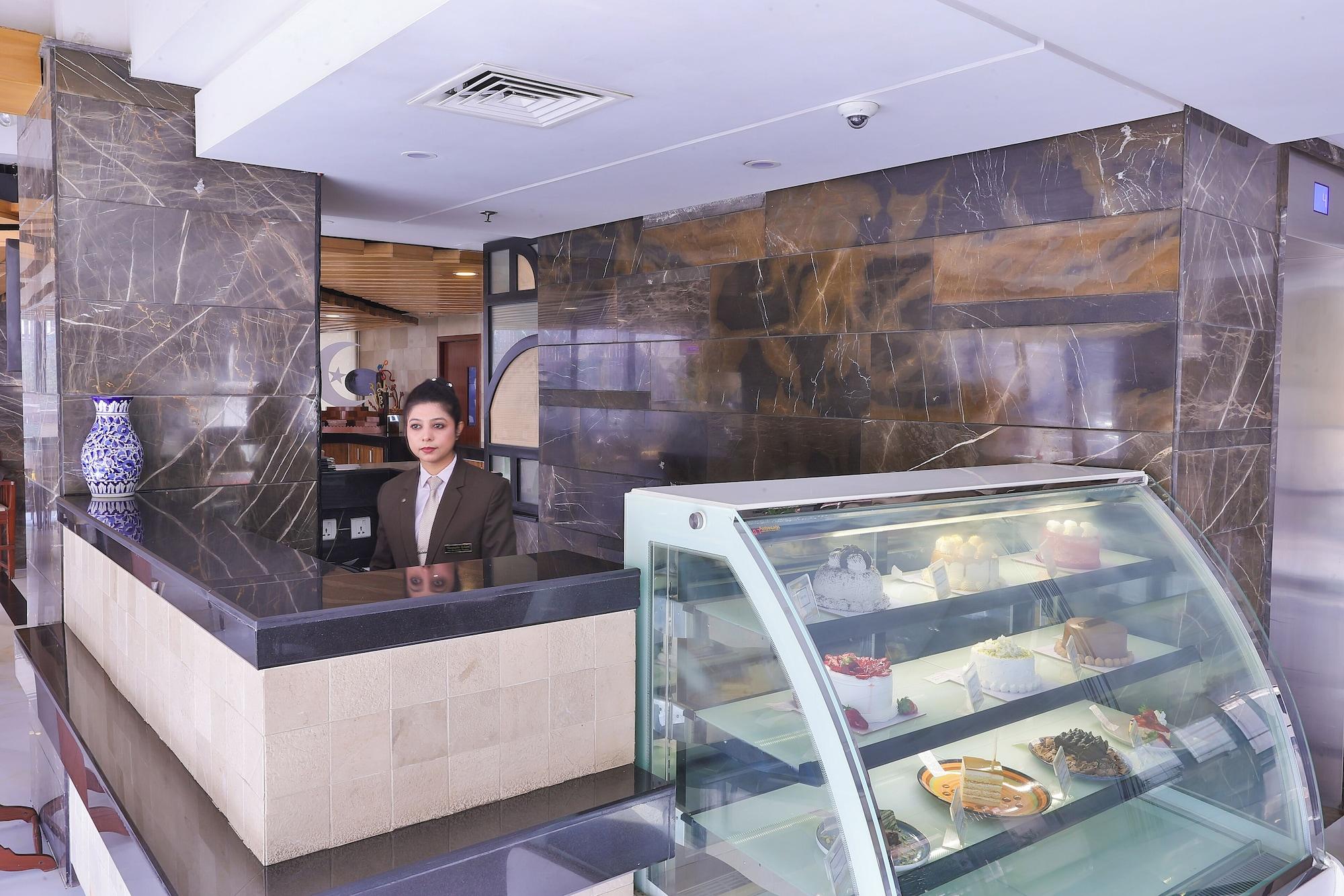 Restaurant Avari Xpress Multan