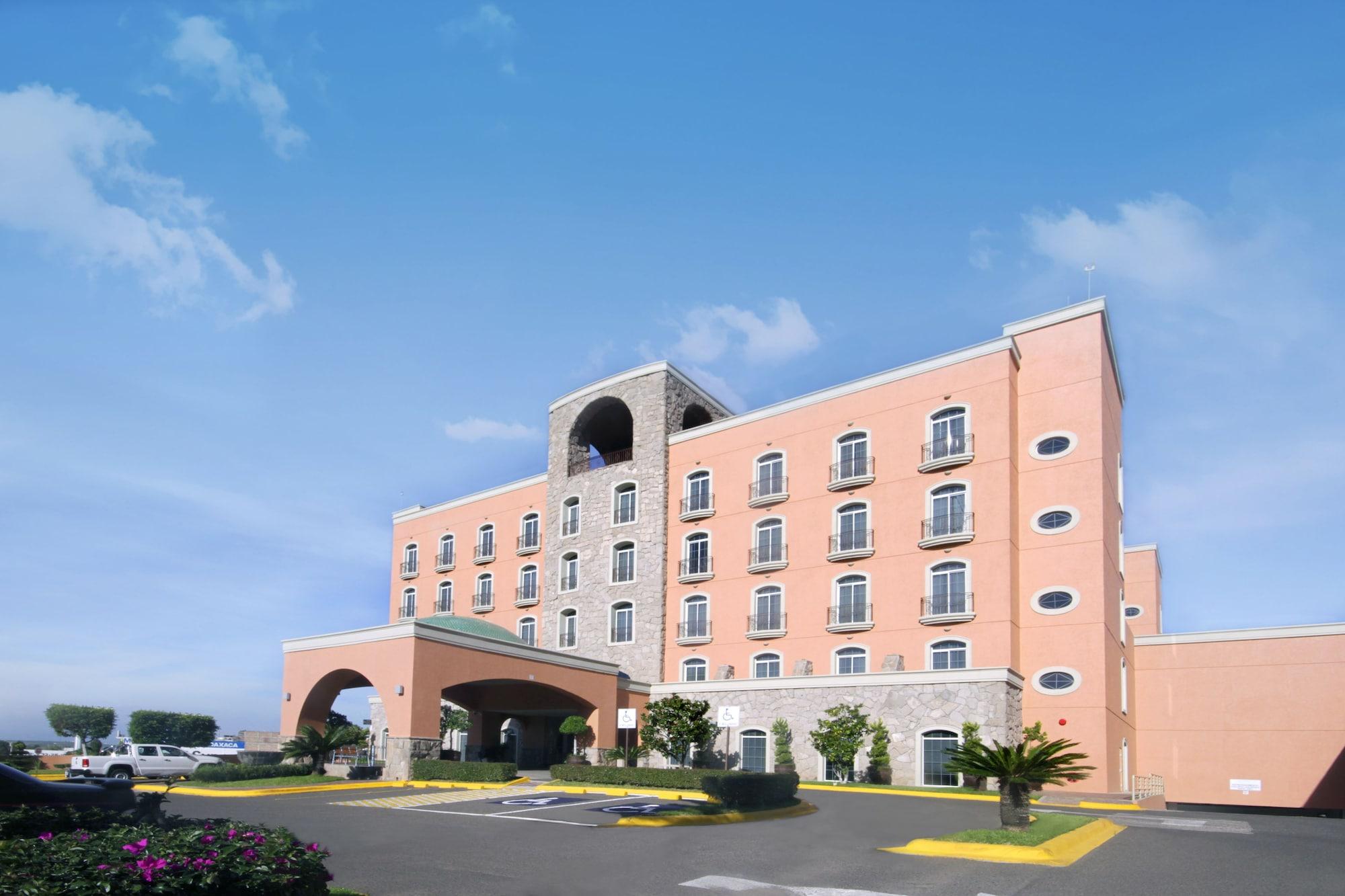 Vista Exterior Holiday Inn Express Guanajuato by IHG