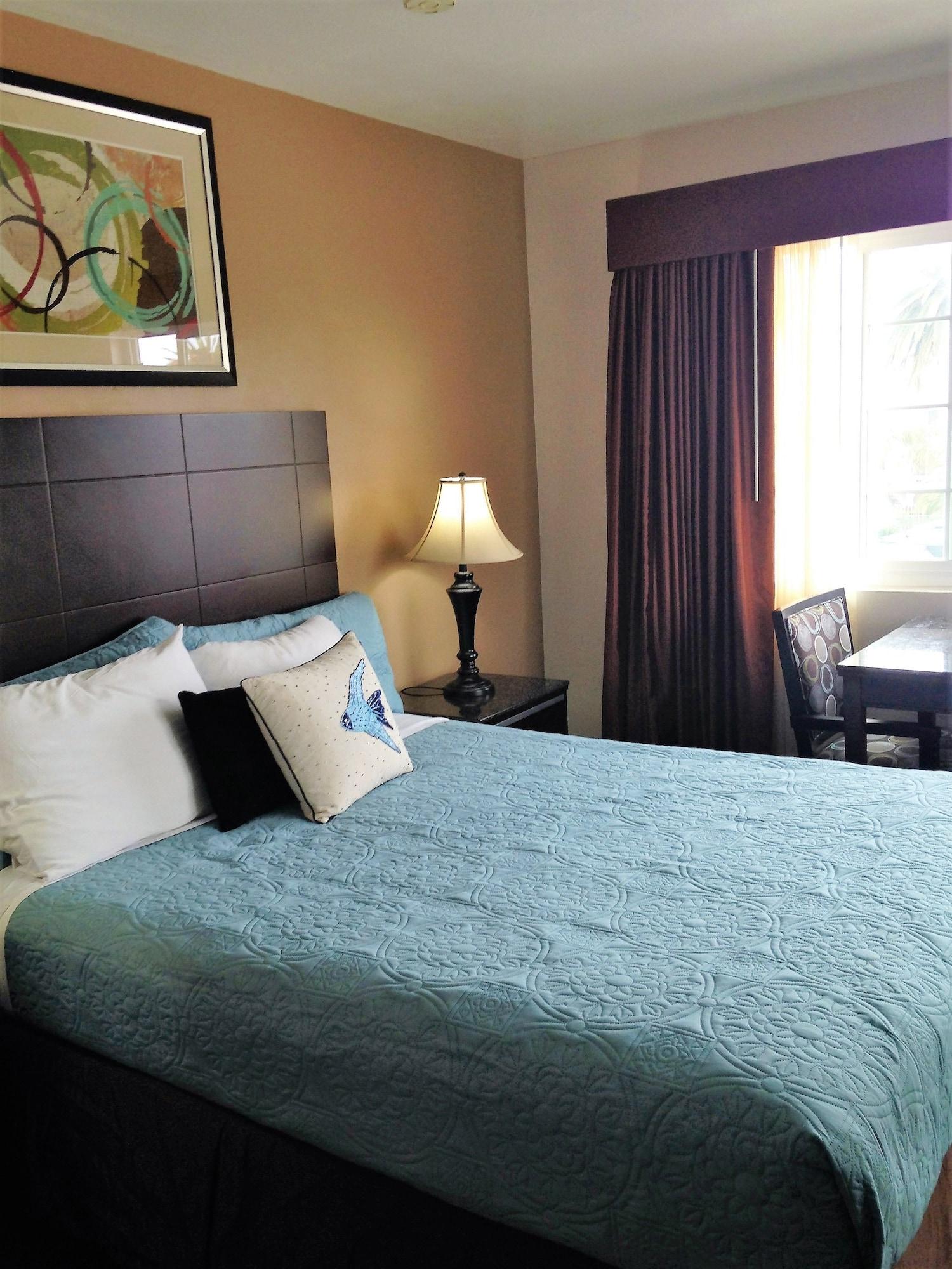 Varios Morro Crest Inn