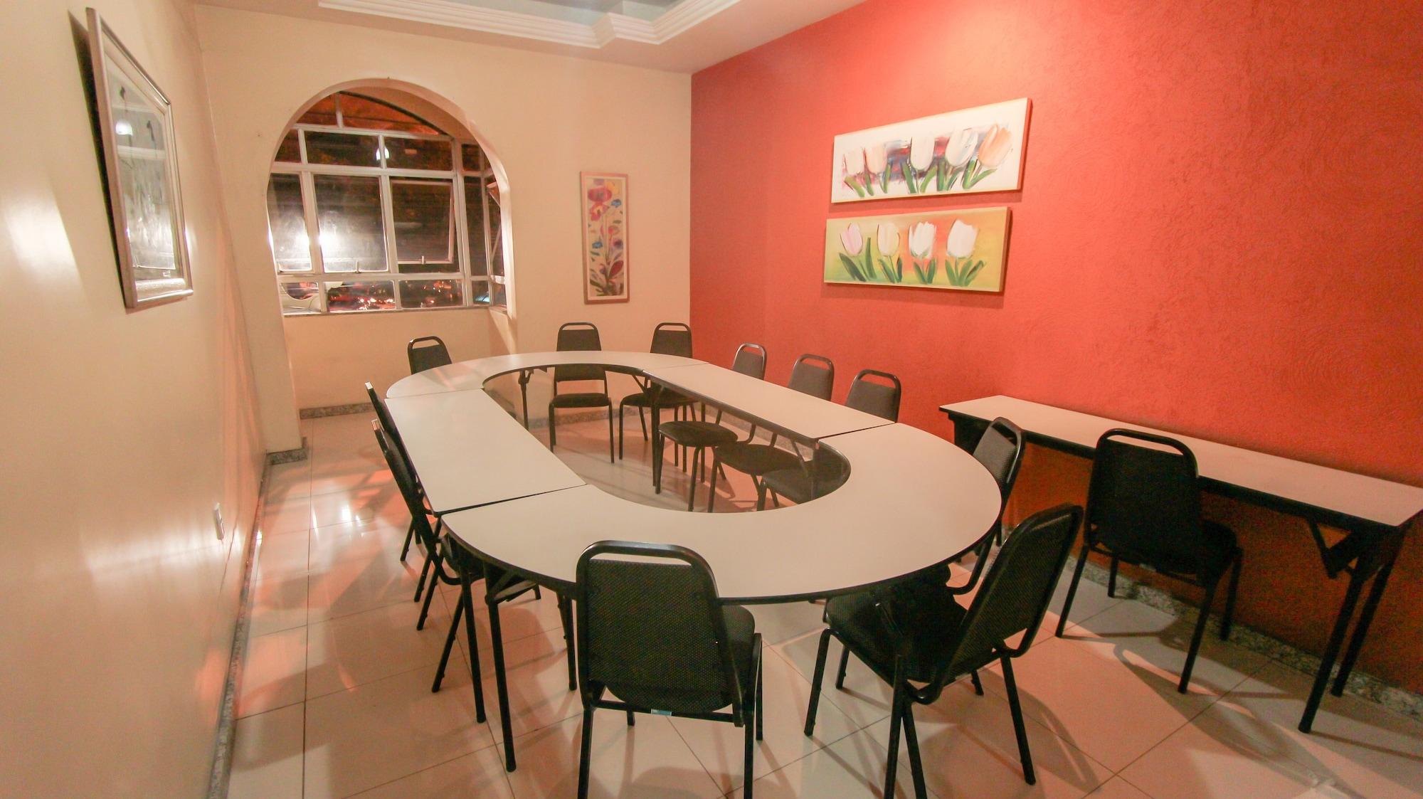 Sala de Reuniones Hotel Dom Passos