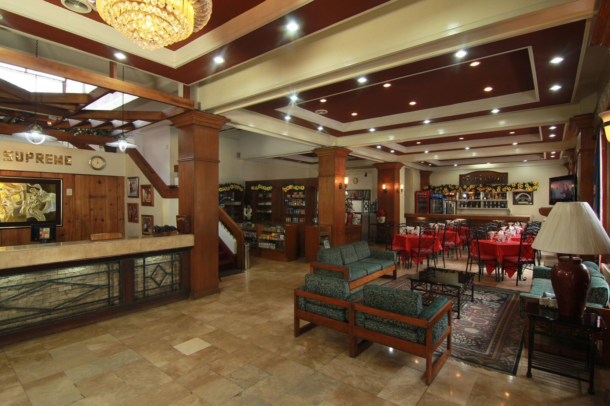 Vista Lobby Hotel Supreme