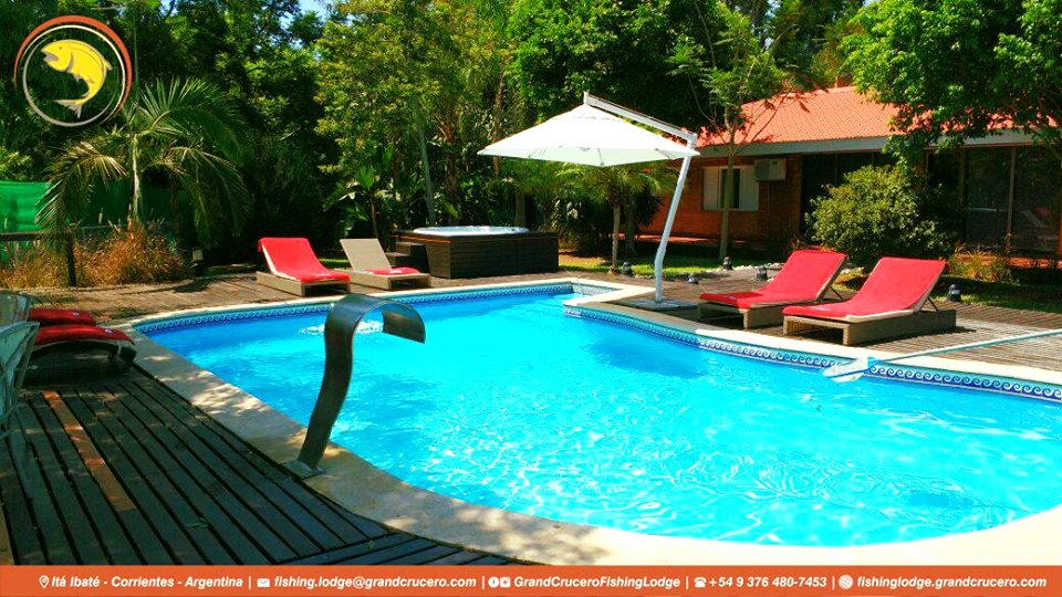 Vista Piscina Grand Crucero Fishing Lodge