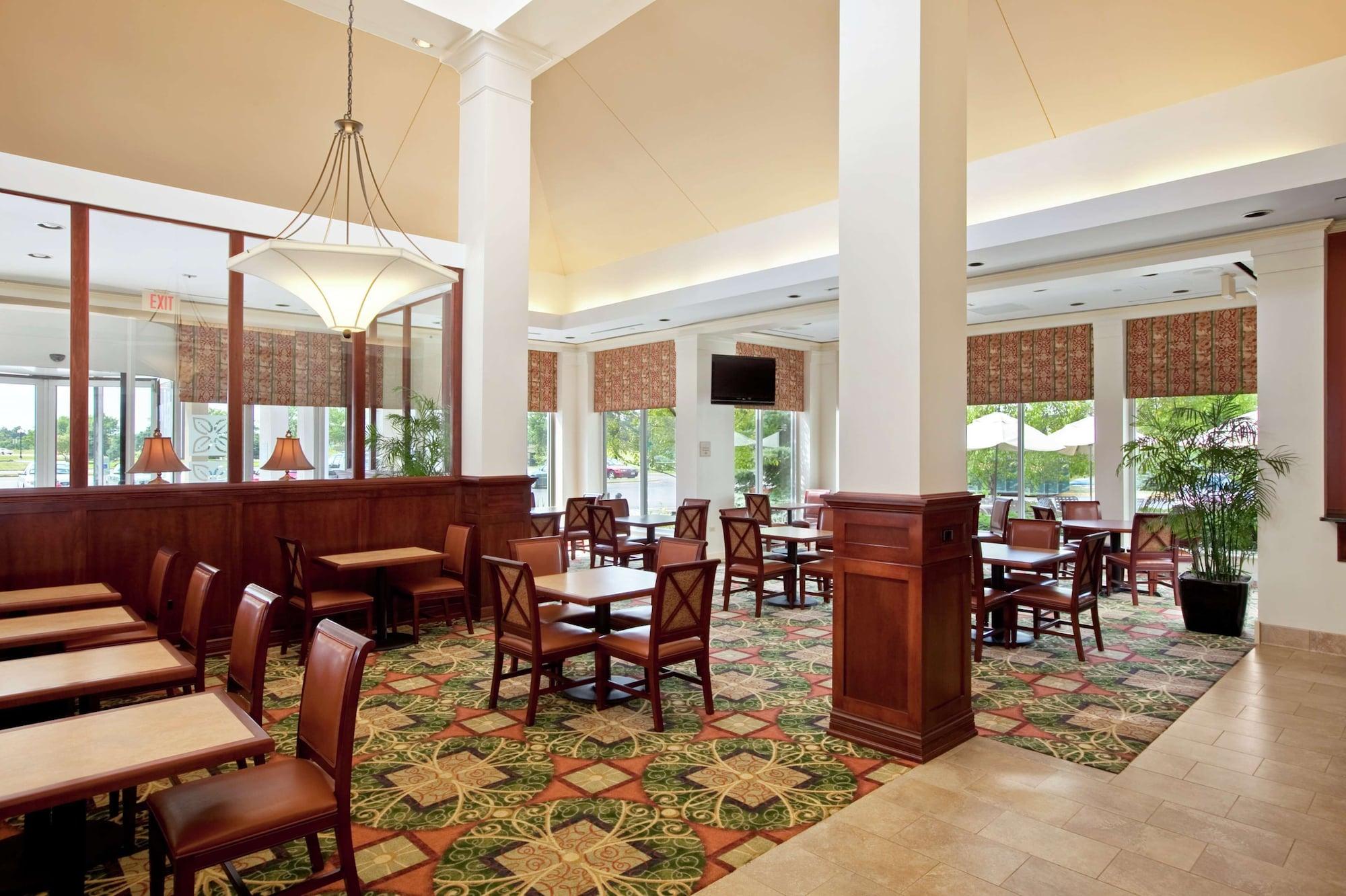Restaurant Hilton Garden Inn Chicago / Oak Brook