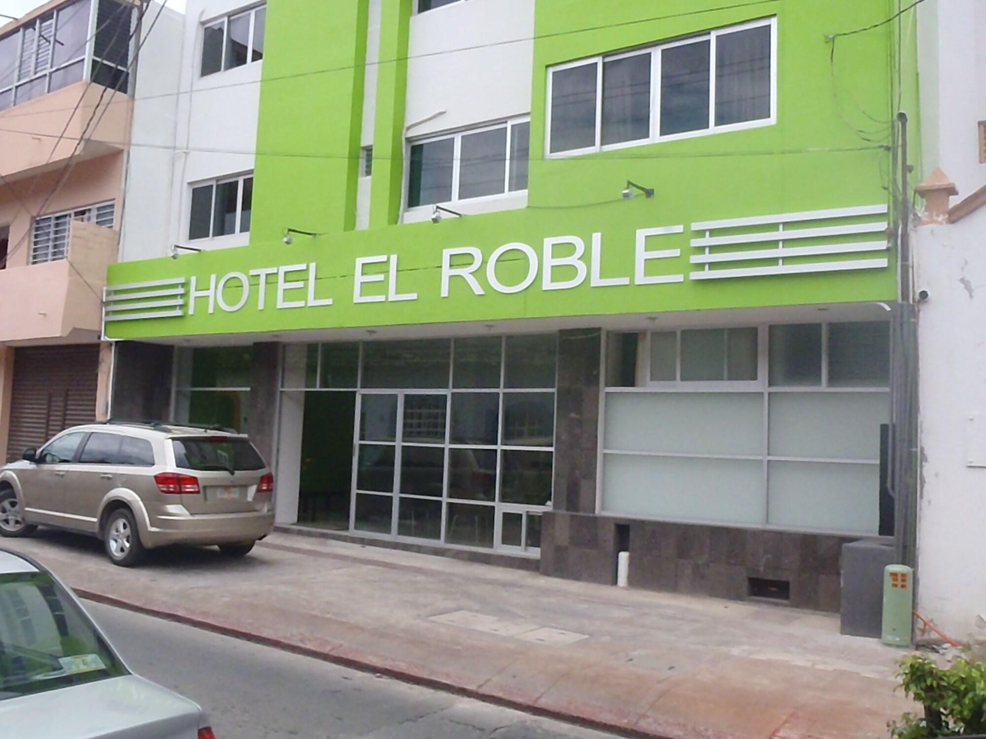 Varios Hotel El Roble