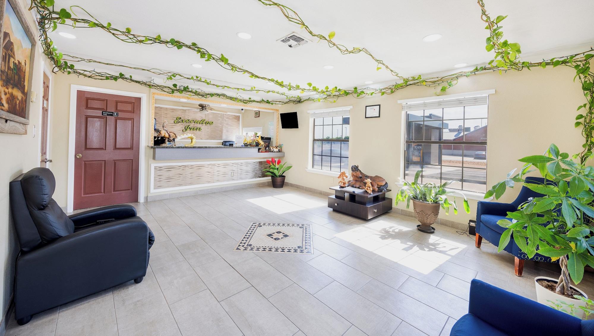 Vista Lobby Executive Inn of Hondo