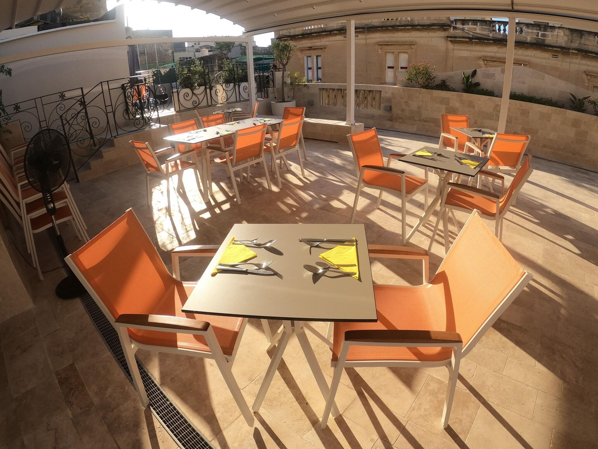 Restaurant The Maltese Sun