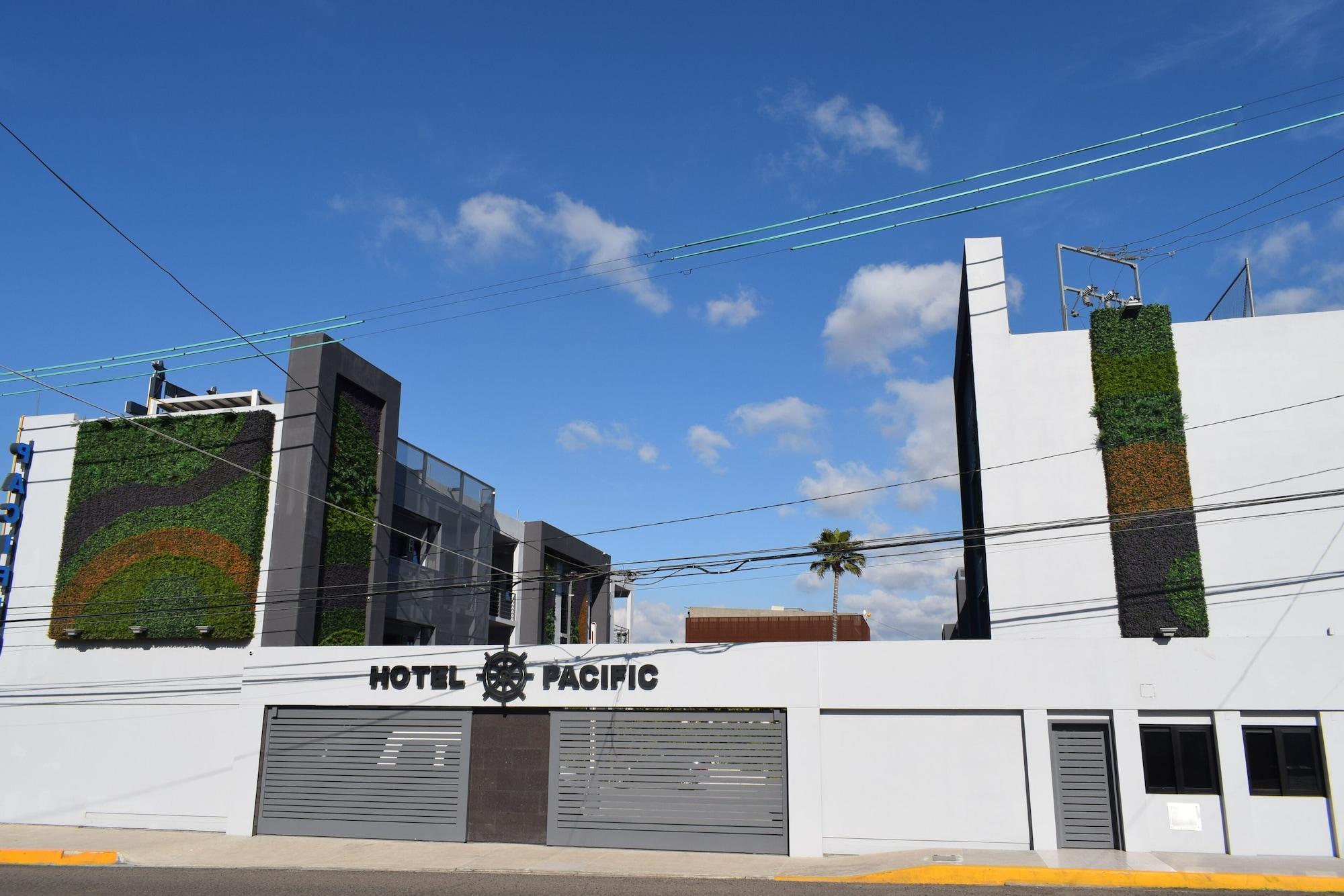 Varios Hotel Pacific